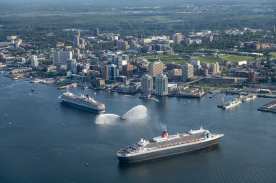 2019-07-26_Parade Queen Mary 2 - Queen Elizabeth Halifax