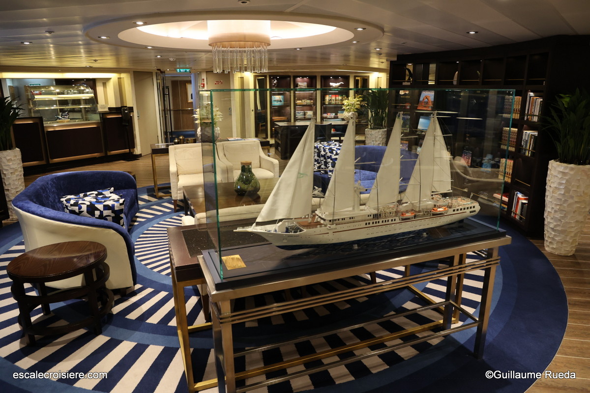Yacht Club - Windstar Cruises