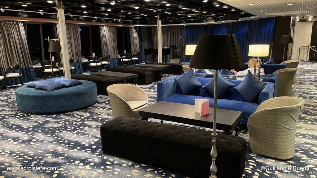 Blue bar and lounge - Celestyal Journey
